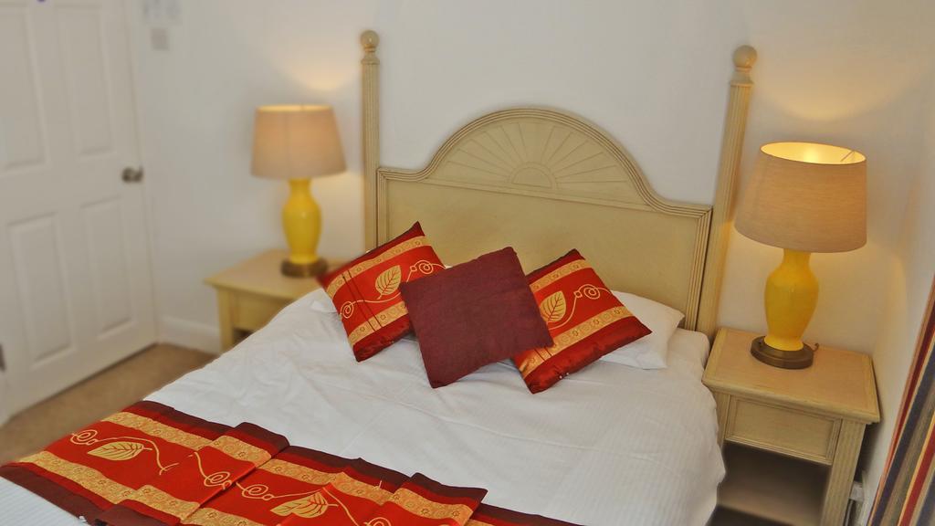 Jessamine House Hotel جرافسيند الغرفة الصورة